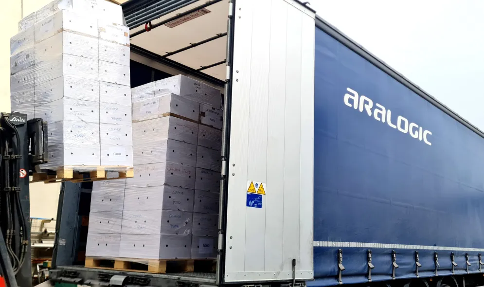 Coordinamos la recogida y envío a Ucrania de avituallamiento y enseres de primera necesidad Coordinamos la recogida y envío a Ucrania de avituallamiento y enseres de primera necesidad